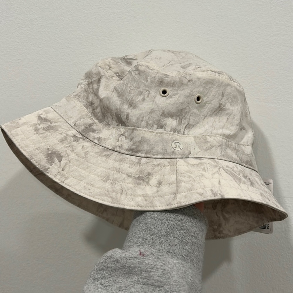 Lululemon On My Level Bucket Hat